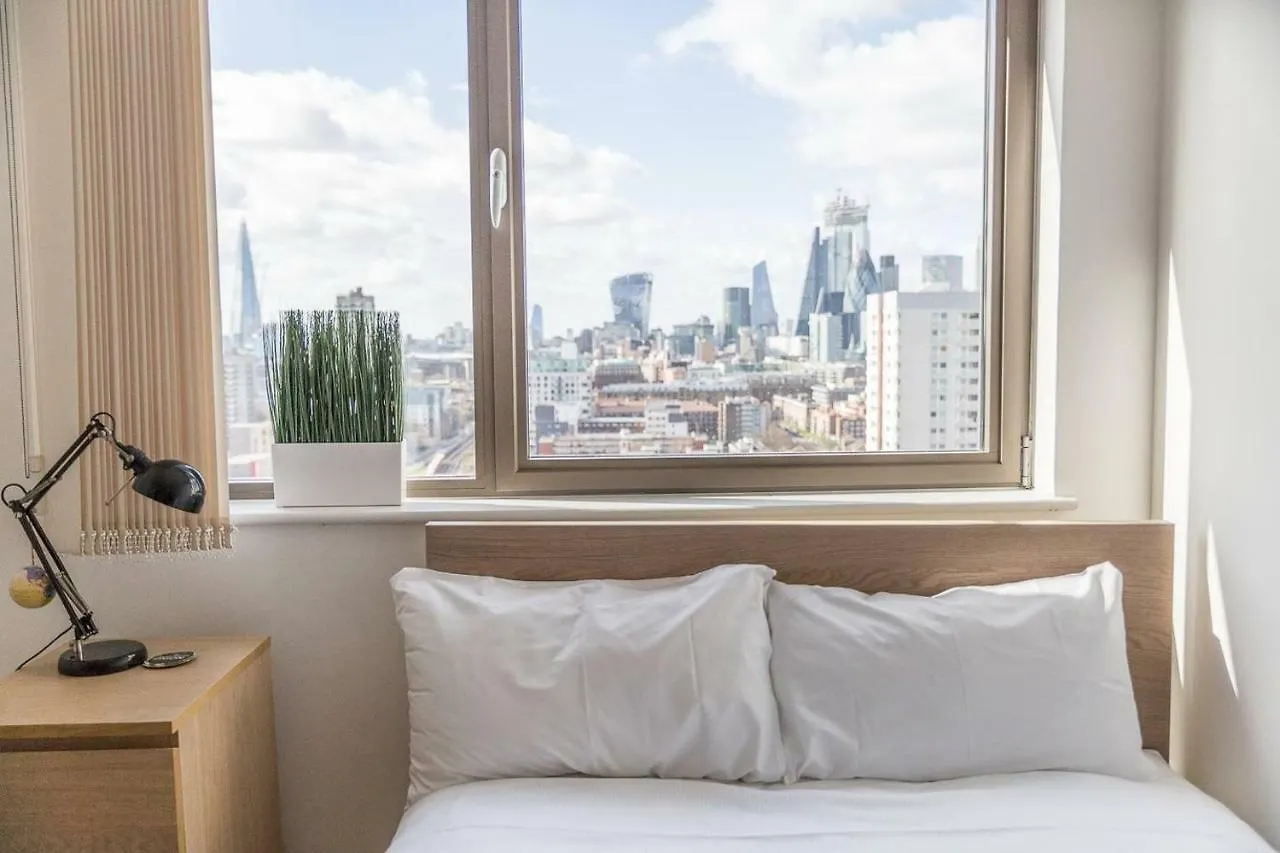 Modern 1 Bedroom Apartment In E1 With Great Views Londýn